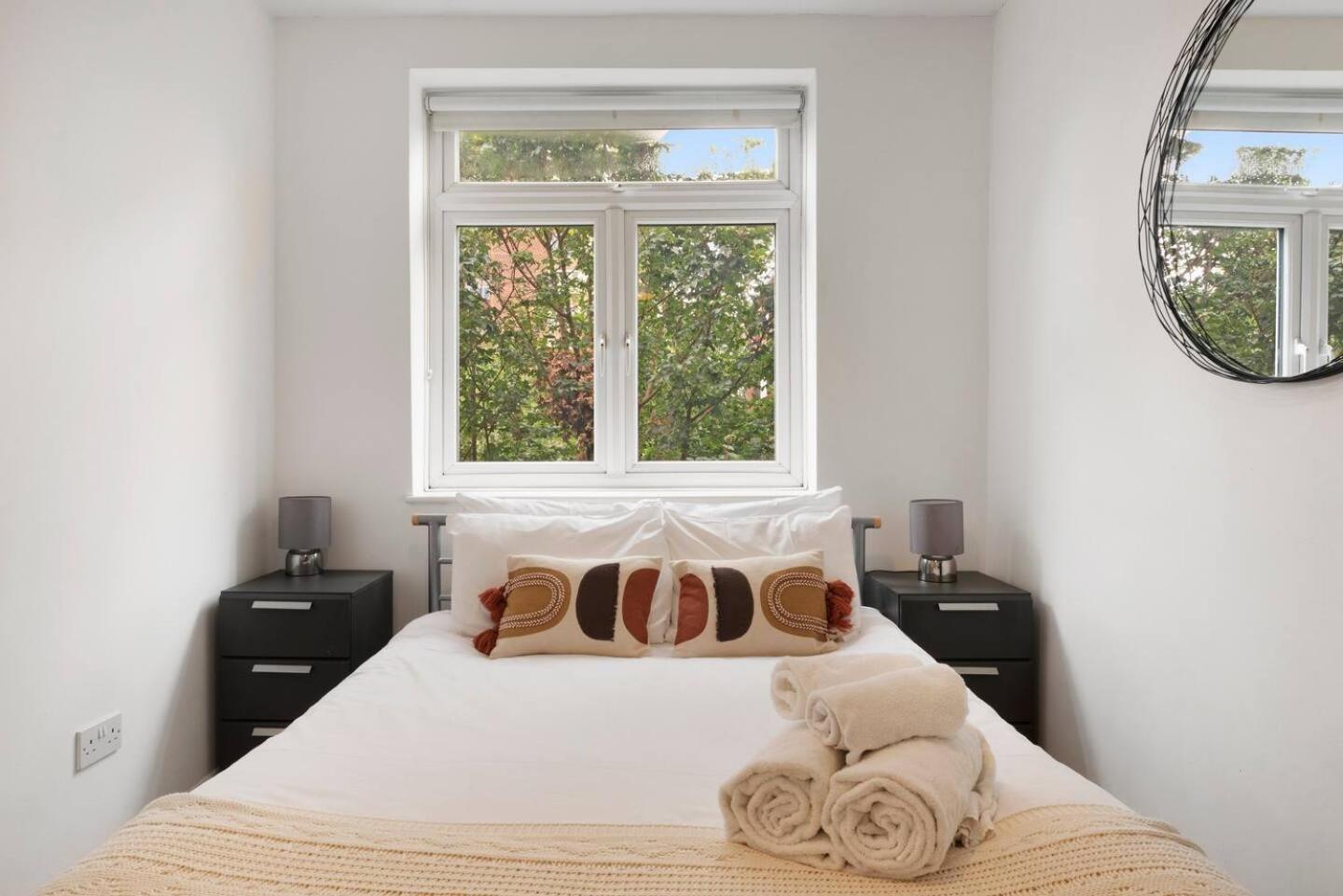 2 Bed Apartment- Finsbury Park Station B London Exteriör bild