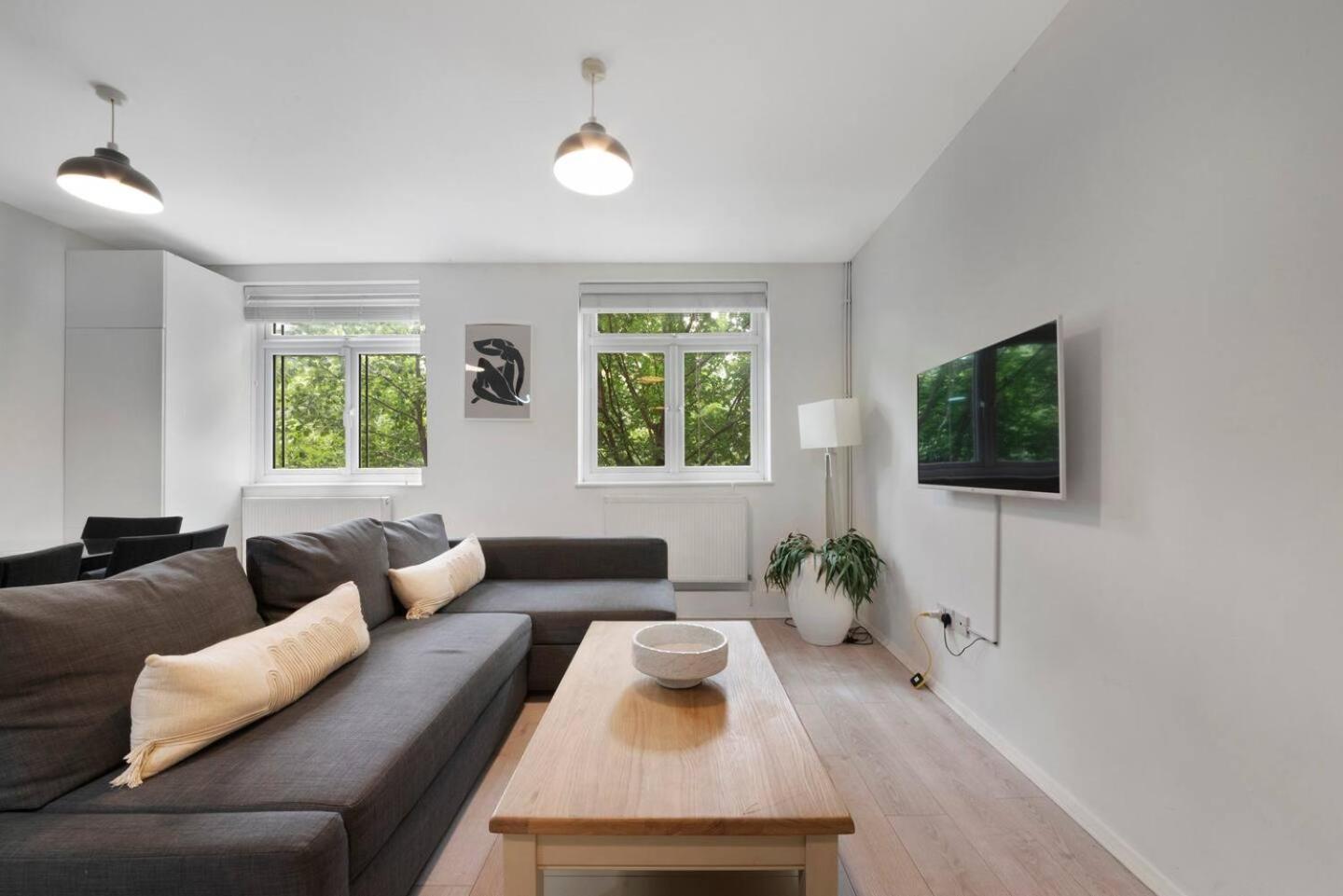 2 Bed Apartment- Finsbury Park Station B London Exteriör bild